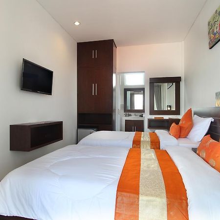 Lotus Tirta Seminyak Hotel Ngoại thất bức ảnh