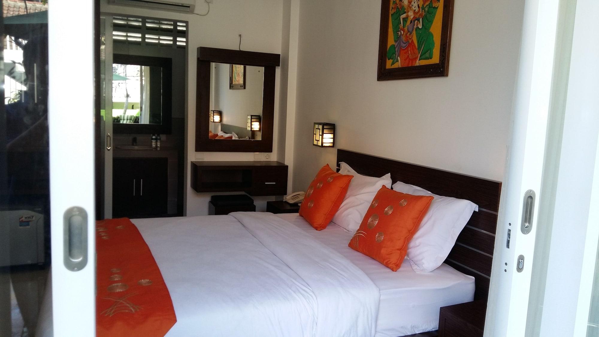 Lotus Tirta Seminyak Hotel Ngoại thất bức ảnh
