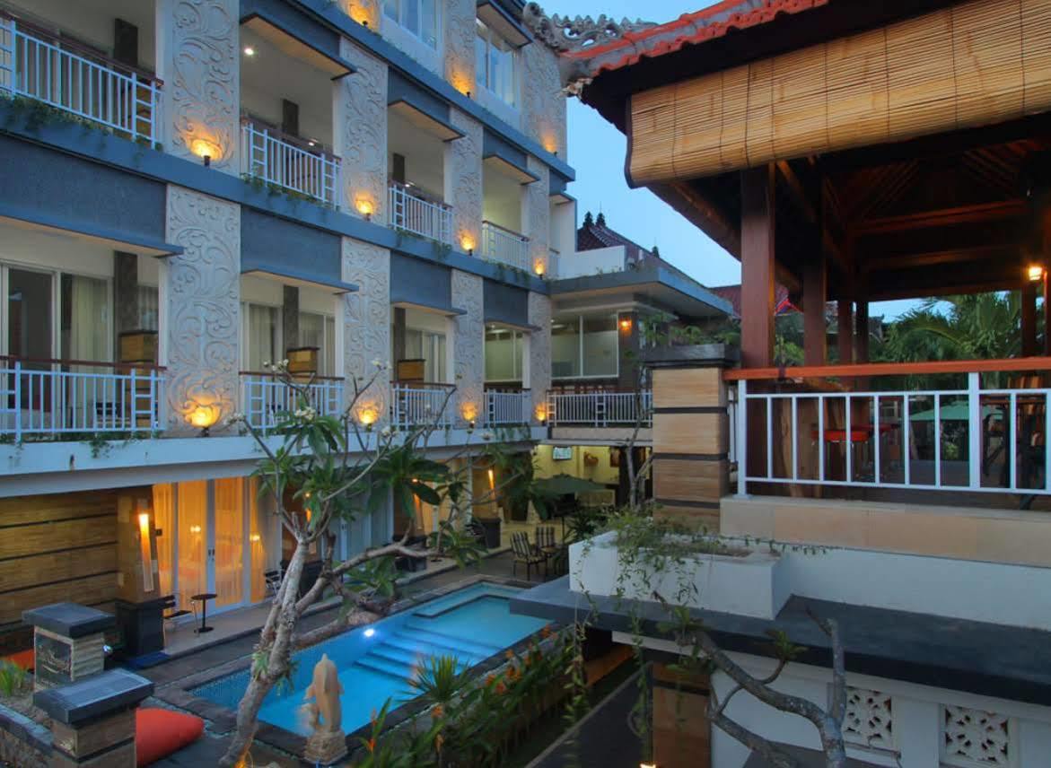 Lotus Tirta Seminyak Hotel Ngoại thất bức ảnh