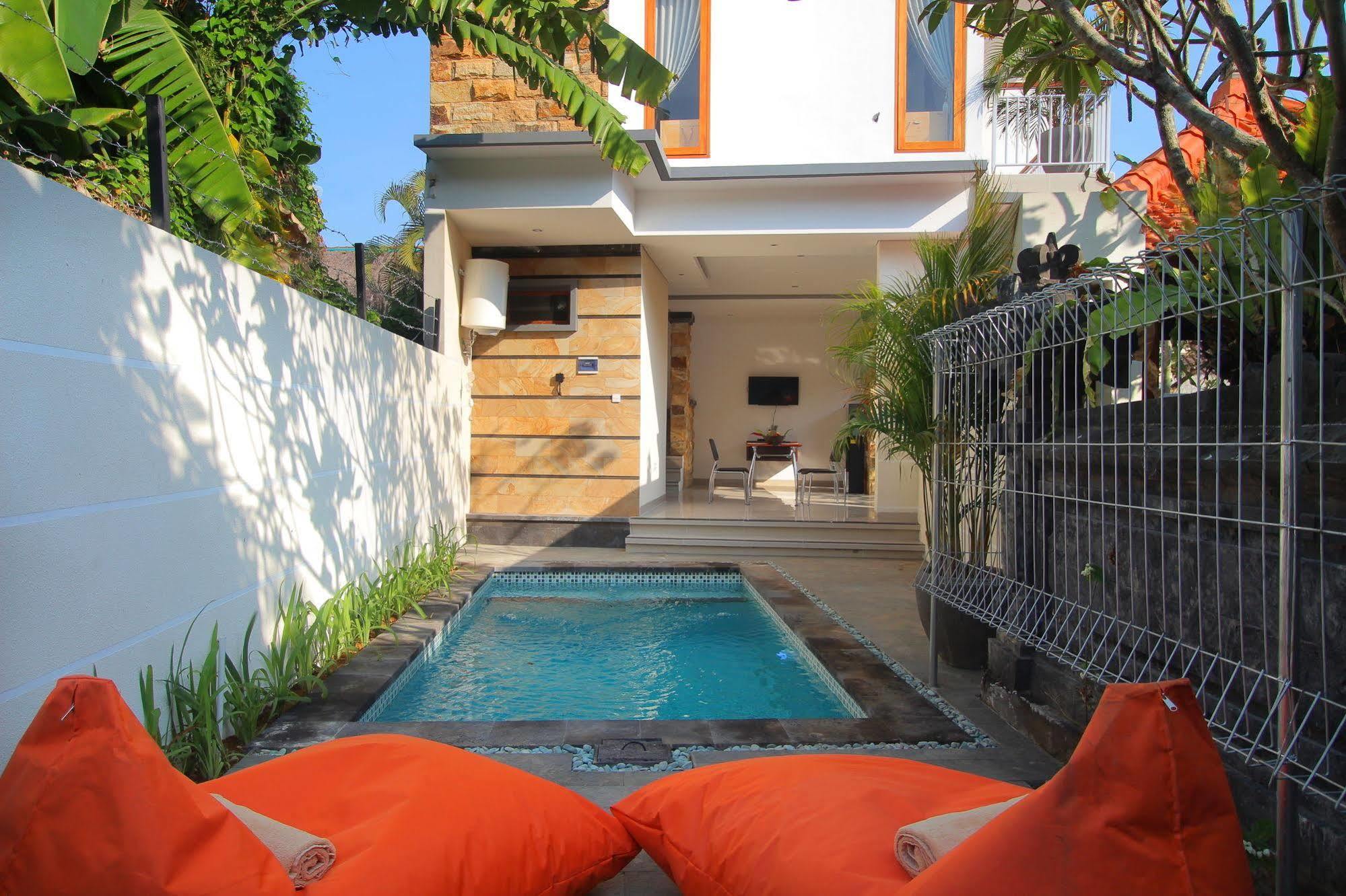 Lotus Tirta Seminyak Hotel Ngoại thất bức ảnh