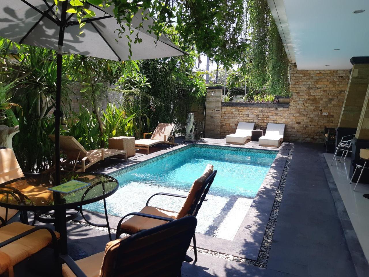 Lotus Tirta Seminyak Hotel Ngoại thất bức ảnh